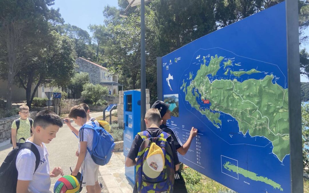 ČETVRTAŠI NA IZLETU U NACIONALNOM PARKU MLJET